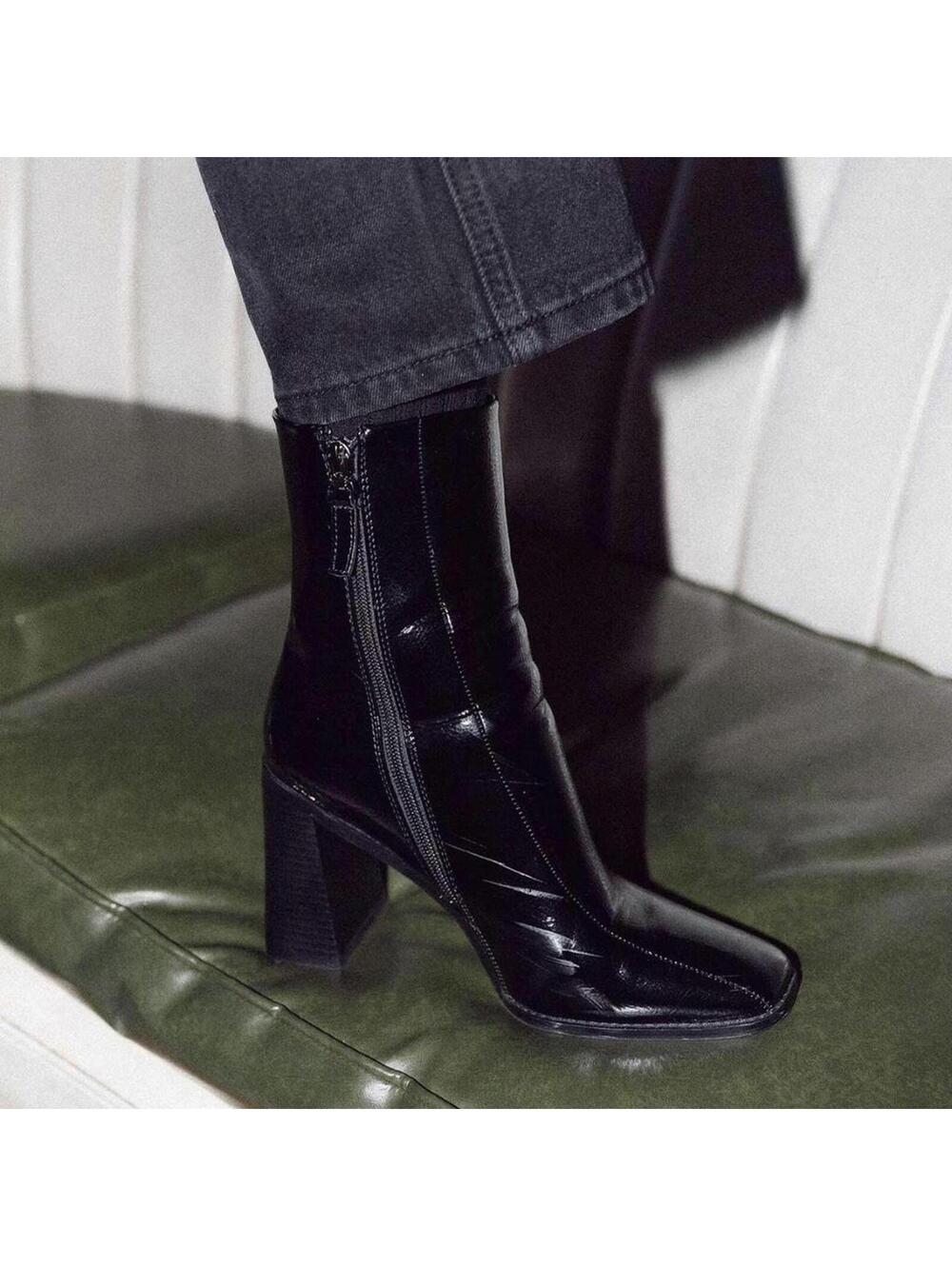 Princess Polly Kia‎ Boots Black Patent Square Toe Block Heel Ankle Boots Size 8
